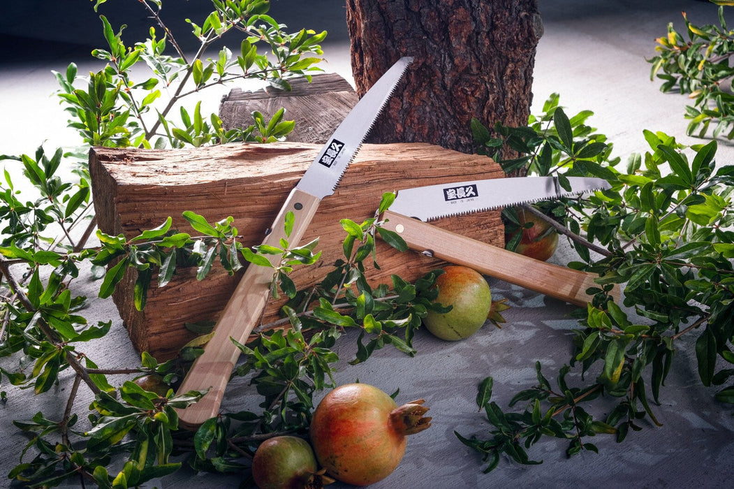 ZUTTO Brand Japanese Made Folding Hand Saw 210mm (8") Blade (17" Overall Length)